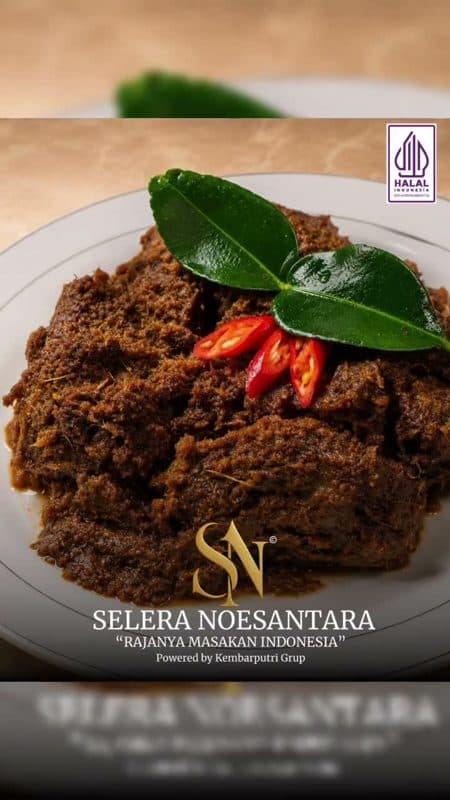 Aneka hidangan rendang dan dendeng